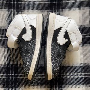 ⭐️4 For 20⭐️